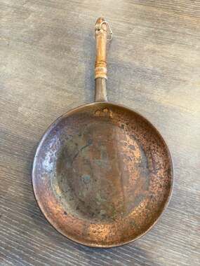 Vintage Hand Hammered Copper Frying Pan Wood Handle 9” Rustic